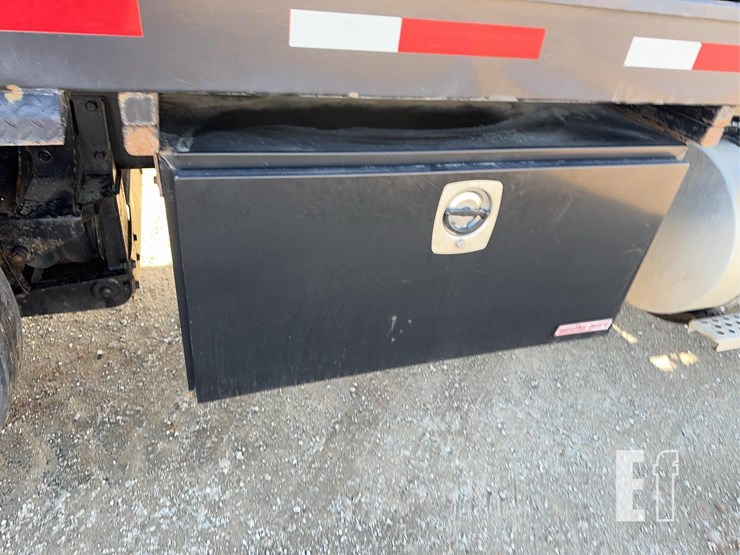 2002-kenworth-t800-image-25