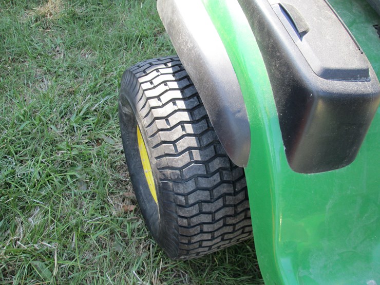 john-deere-d130-image-14