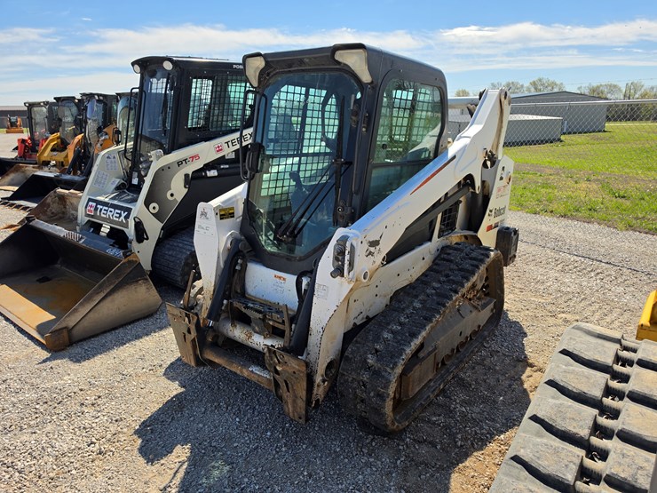 2016-bobcat-t595-image-23