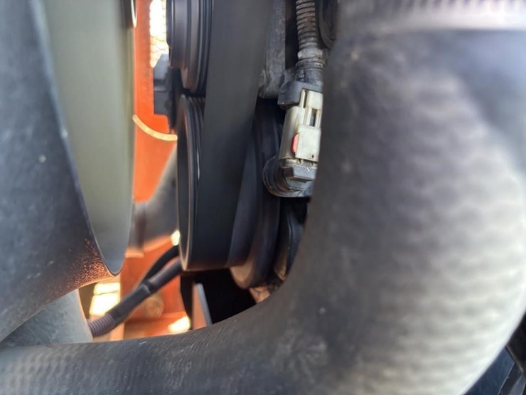 2014-jlg-8042-image-47