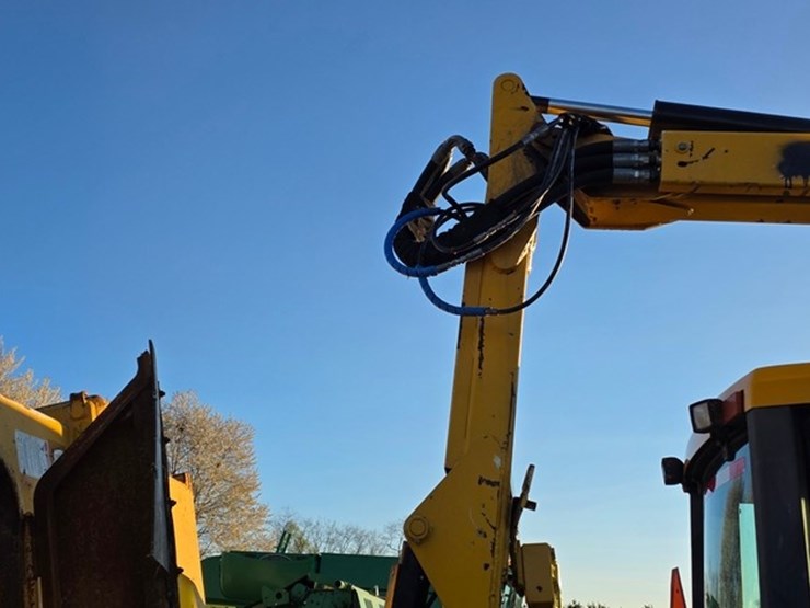 2002-john-deere-6410-image-19