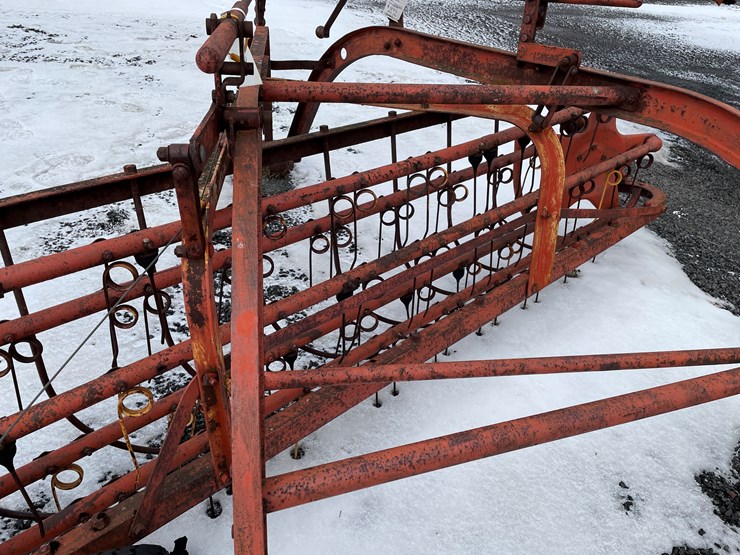 new-holland-55-image-8