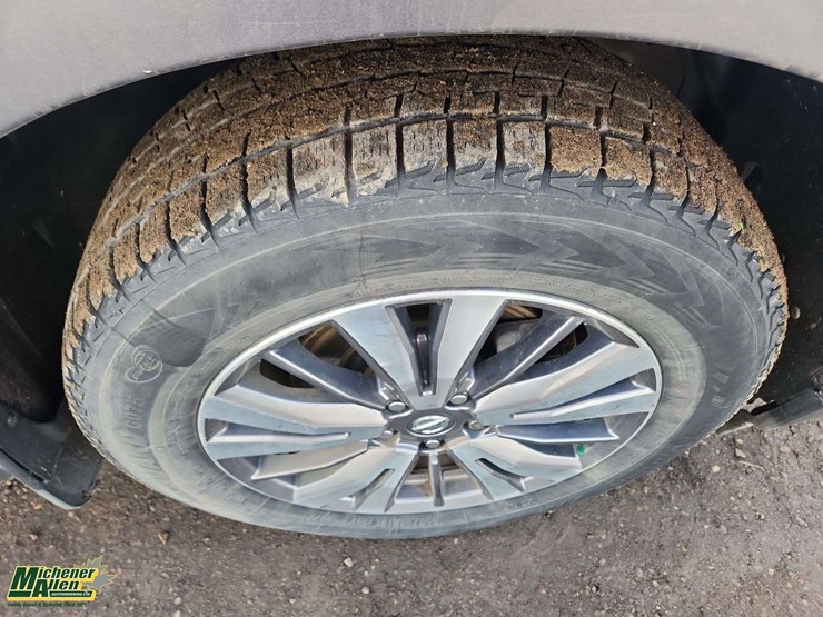 2020-nissan-pathfinder-image-13