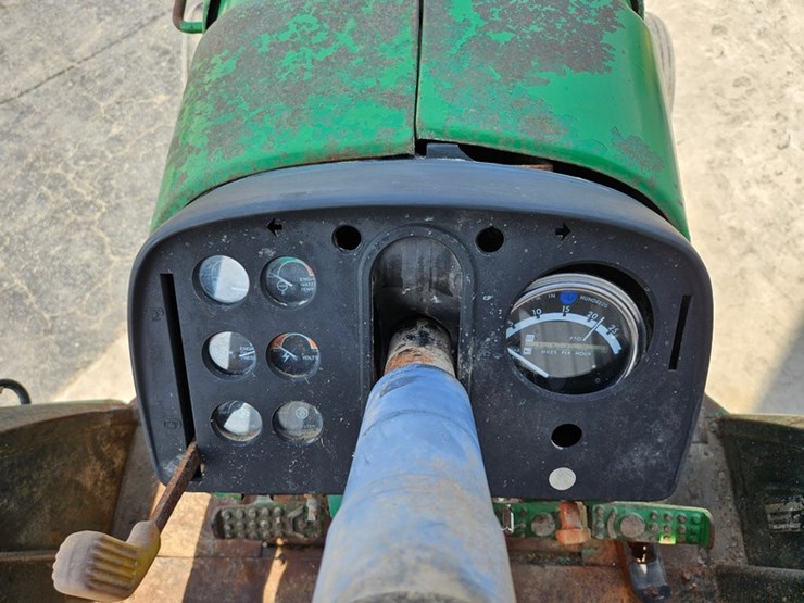 1982-john-deere-4240-image-36