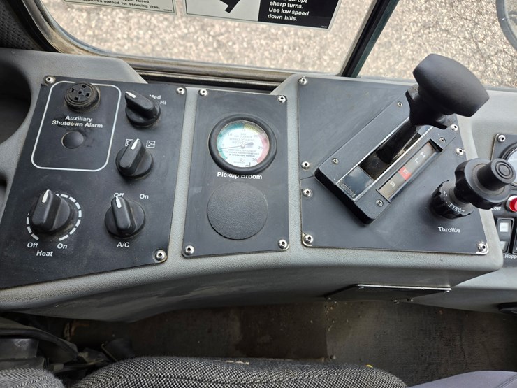 2004-johnston-mx450-image-39