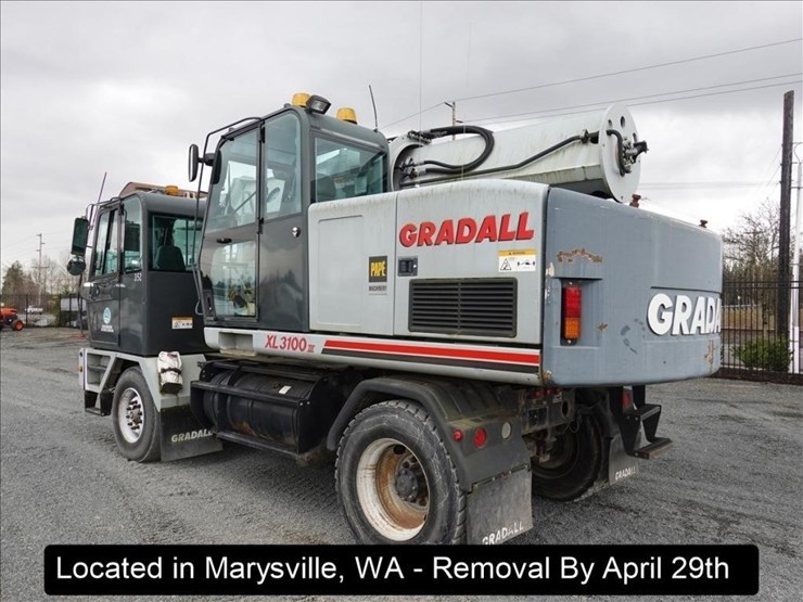 2009-gradall-xl3100-image-28