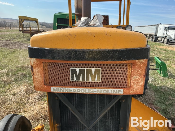 minneapolis-moline-4250-6-2wd-tractor-image-16