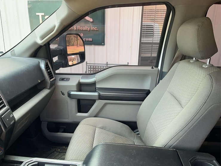 2016-ford-f150-image-14