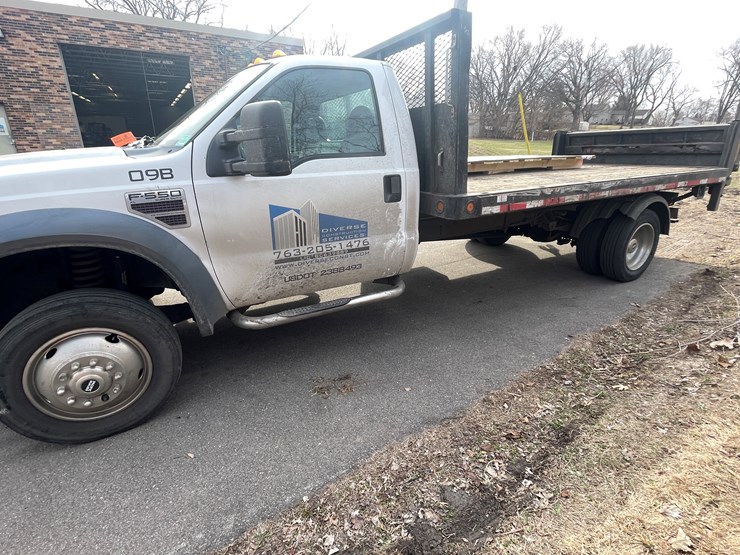 2009-ford-f550-image-4