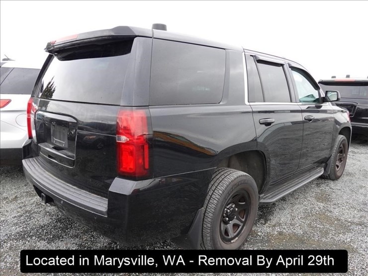 2017-chevrolet-tahoe-image-15