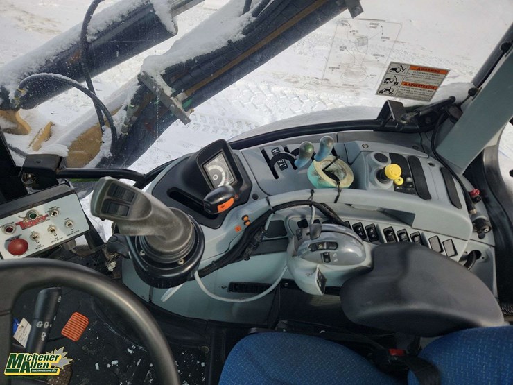 2015-new-holland-t6.155-image-19