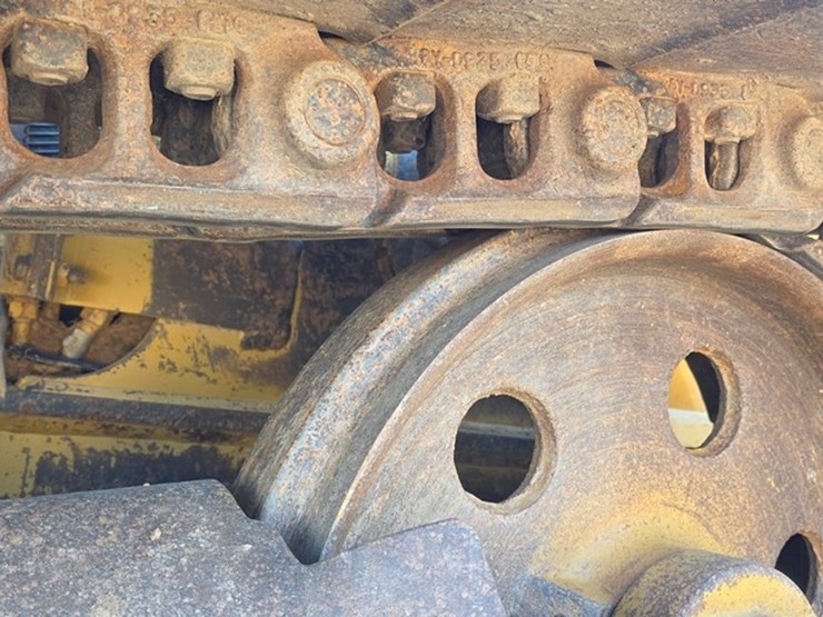 2005-caterpillar-d4g-xl-image-38