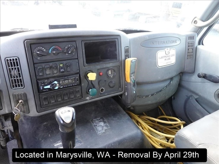 2005-international-7600-image-37