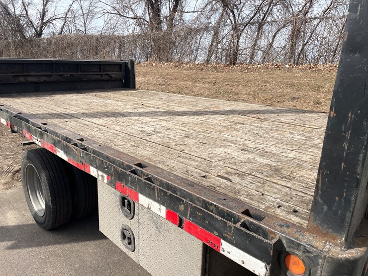 2009-ford-f550-image-55