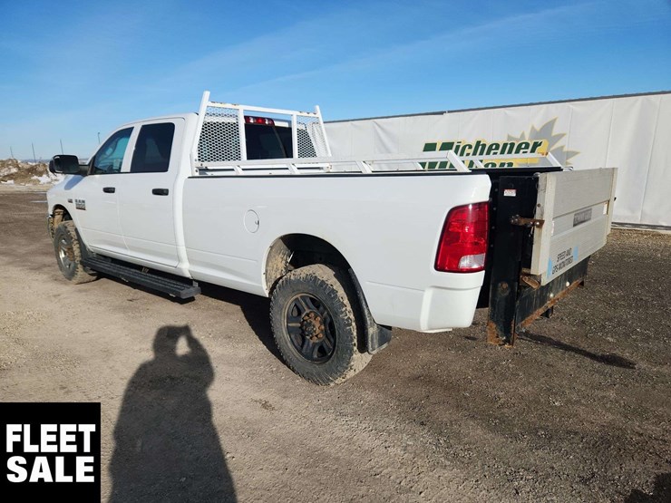 2018-dodge-3500-image-3