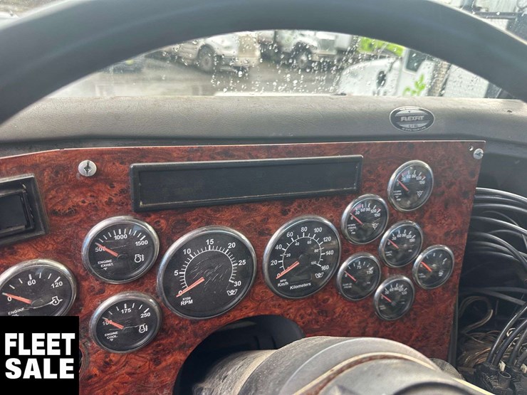 2005-western-star-4900-image-14