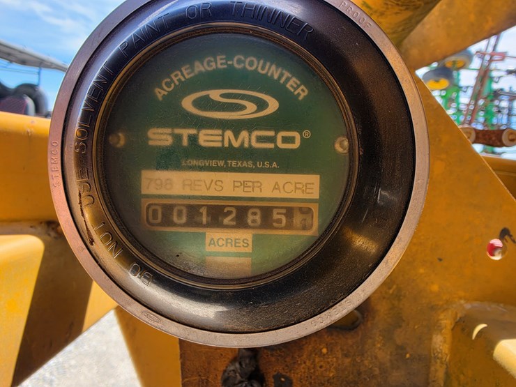 2016-haybuster-107c-image-3