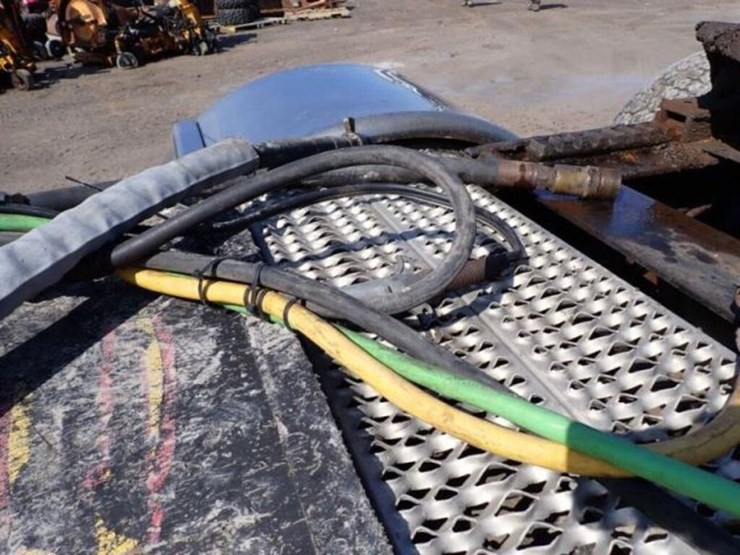 2014-peterbilt-389-image-45