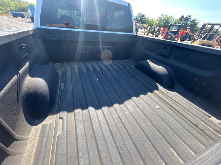 2017-gmc-sierra-1500-image-7