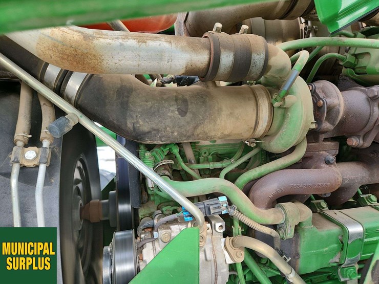 2014-john-deere-6115d-image-31