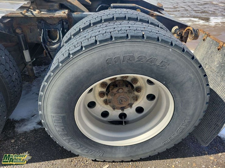 1999-international-9400-image-11