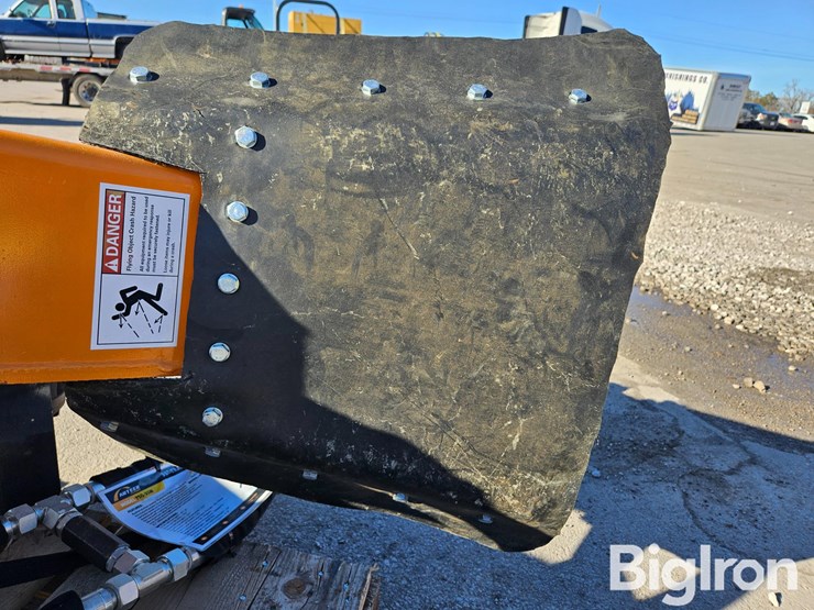 2025-massey-ferguson-730-image-17