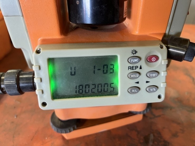 digital-theodolite-image-4