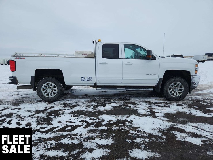 2016-chevrolet-silverado-3500hd-image-6