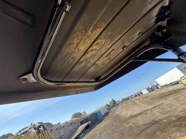 2015-caterpillar-305.5e2-cr-image-36