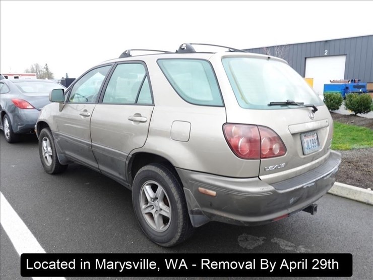 1999-lexus-rx300-image-9