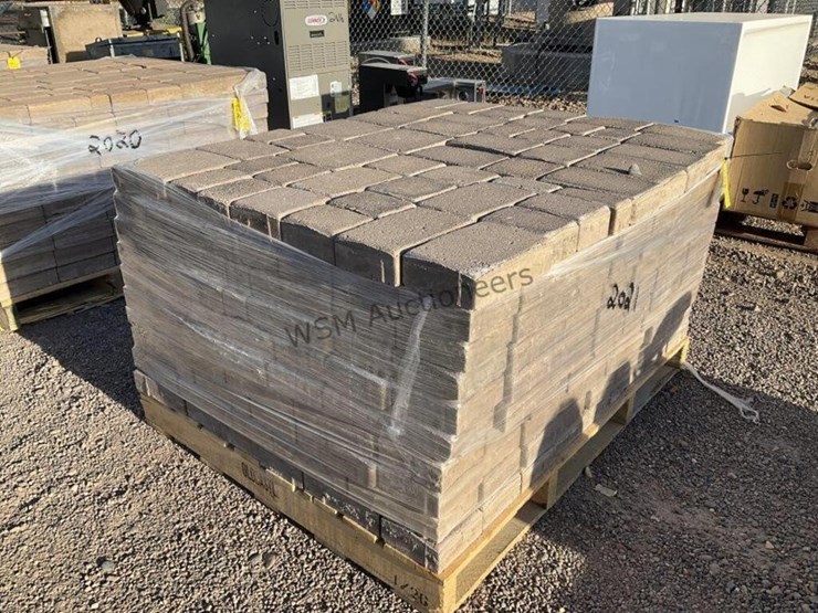 pallet-of-stone-pavers-image-4