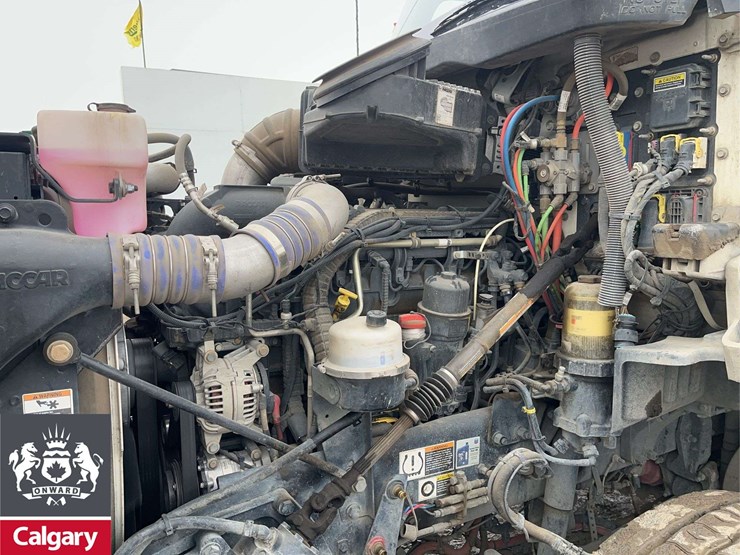 2018-kenworth-t880-image-25