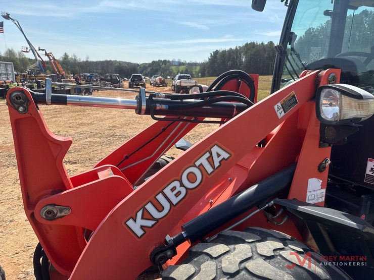 kubota-r630-image-12