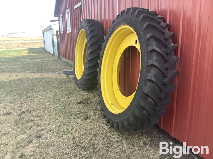 john-deere-340-image-5