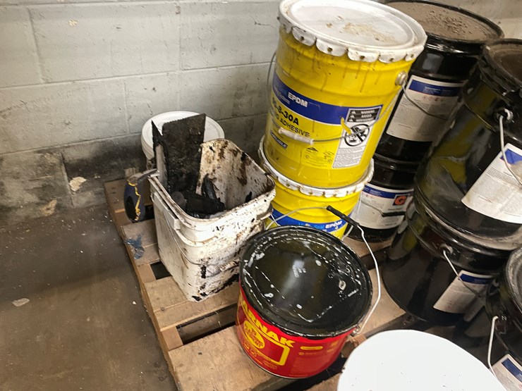 #2557-•-pallet-of-roofing-material-(columbia-heights,-mn)-image-6