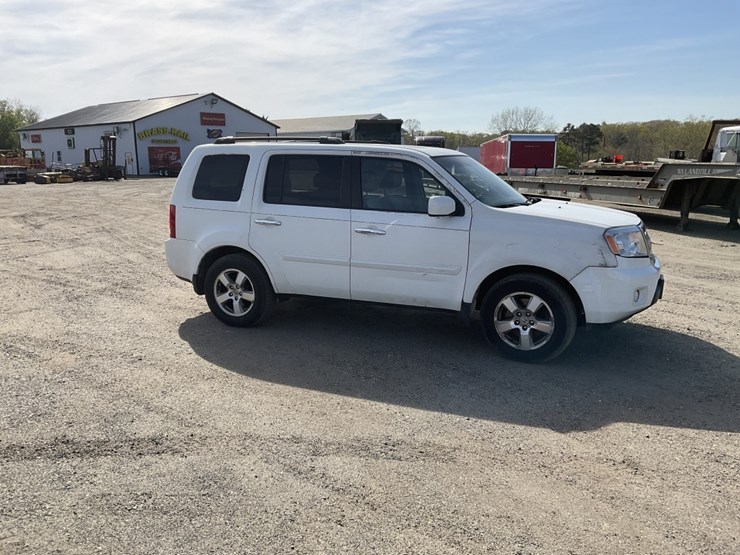 2011-honda-pilot-image-3