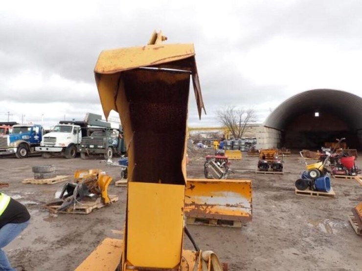 trackless-b3-51-in.-snowblower-image-9