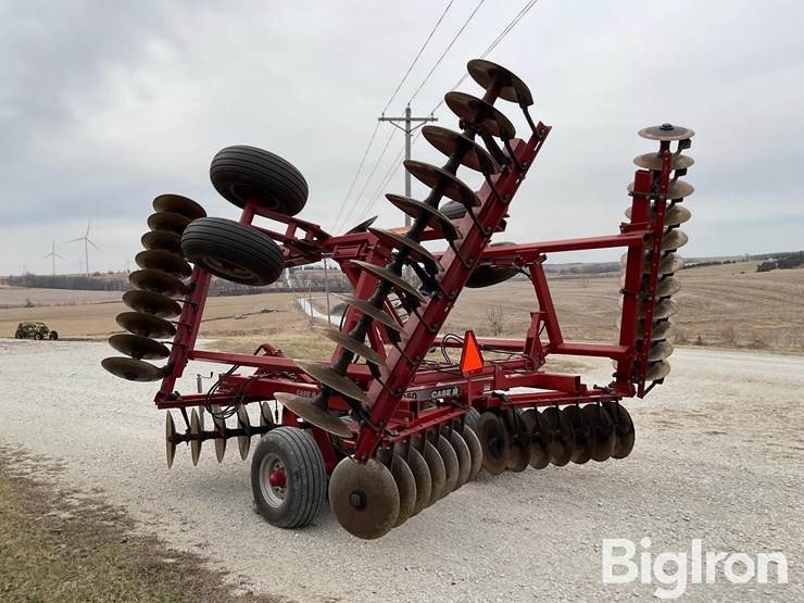 case-ih-3950-image-7