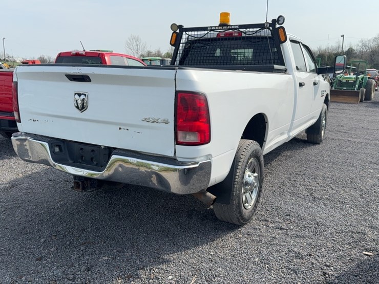 2015-dodge-2500-image-7