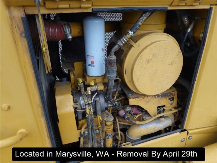 2006-caterpillar-d5n-image-11