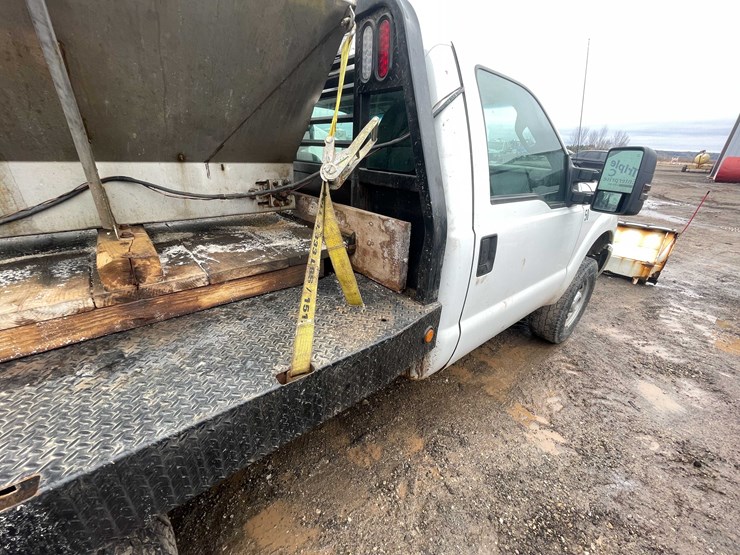 2013-ford-f350-image-28