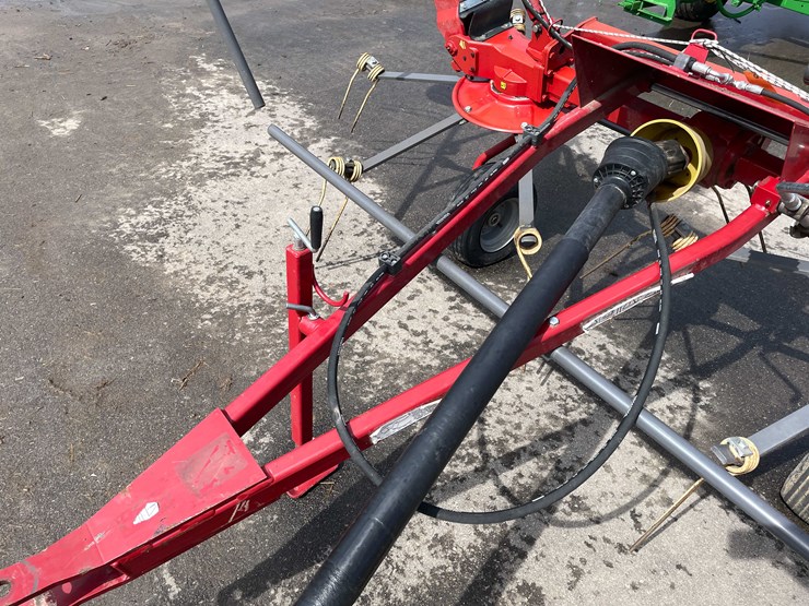 #146-•-h&s-hay-tedder-(stoughton,-wi)-image-14