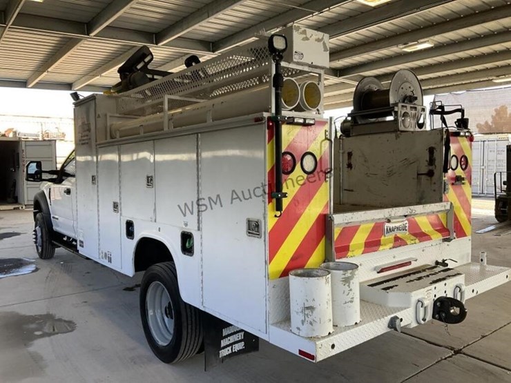 2017-ford-f550-image-5