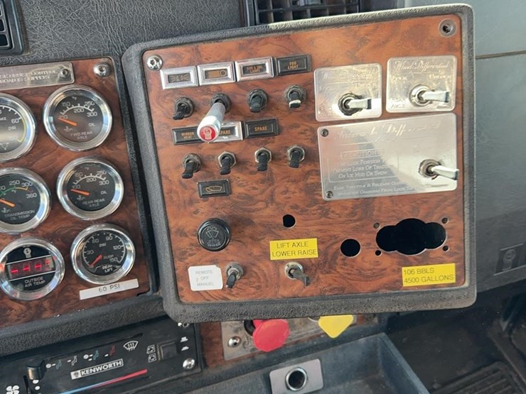 1999-kenworth-t800-image-57