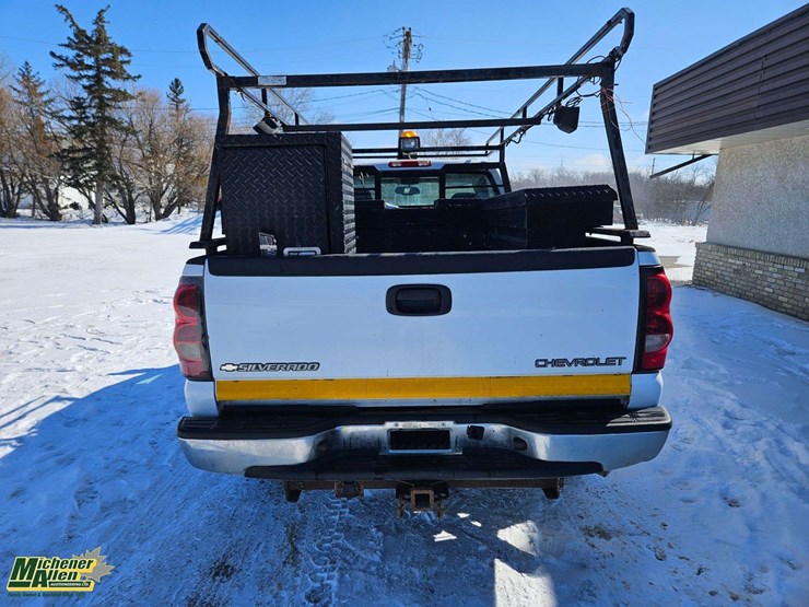 2005-chevrolet-silverado-2500hd-image-7