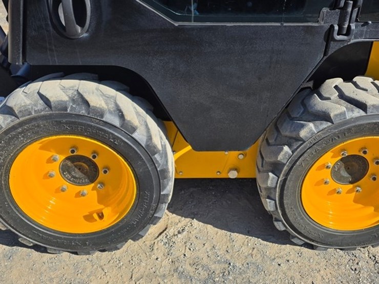 2024-jcb-215-image-26