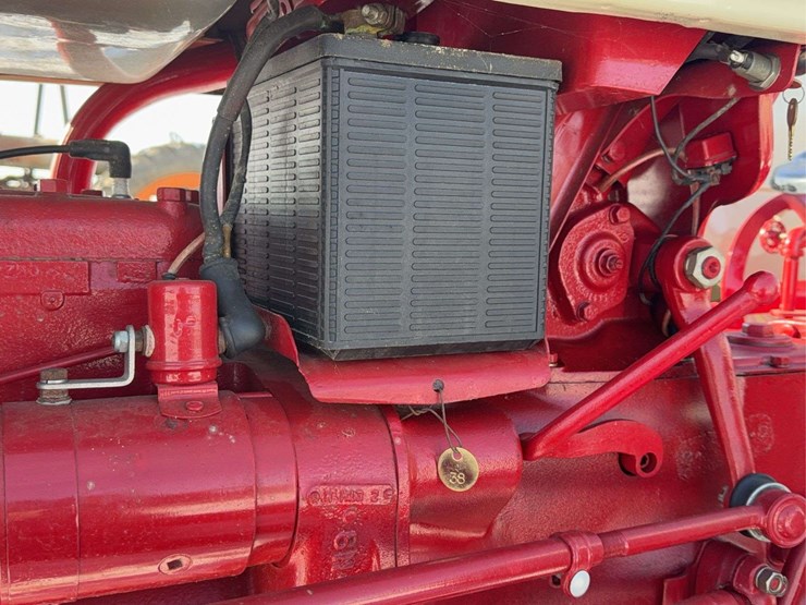 1952-ford-8n-image-32