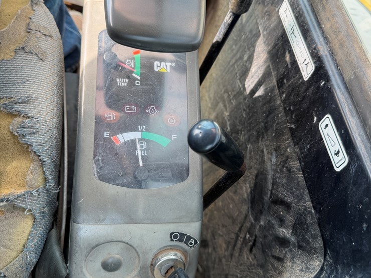 caterpillar-304cr-image-14