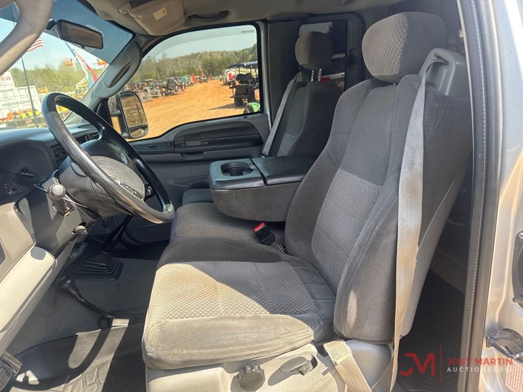 2003-ford-f250-xlt-image-14