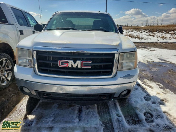 2007-gmc-sierra-1500-image-3